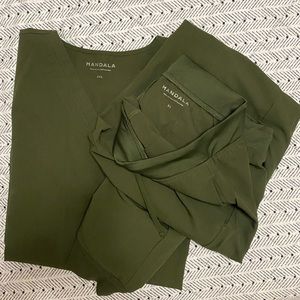 Mandala scrub set Everest green Top 2XL Bottom XL